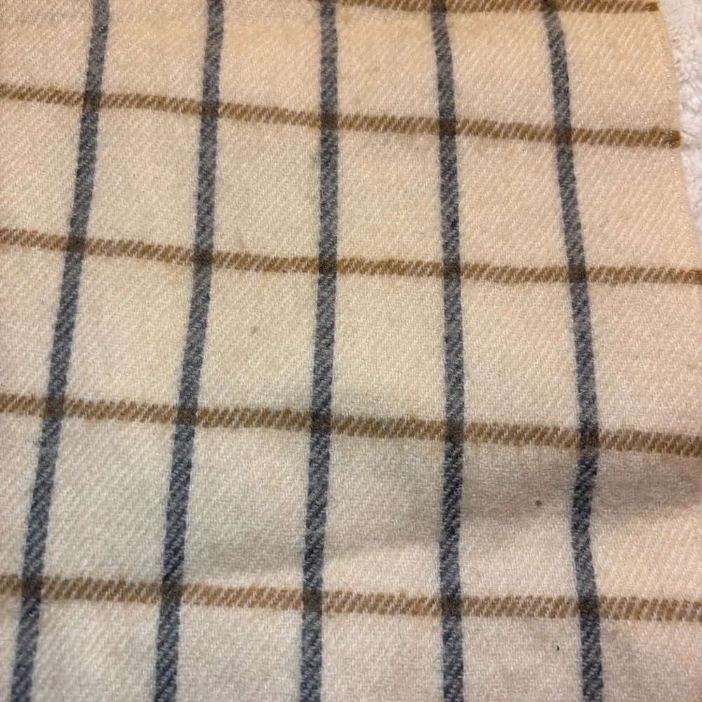 Vintage Liz Claiborne Scarf 100% Wool Cream Beige and Gray Plaid Fringe